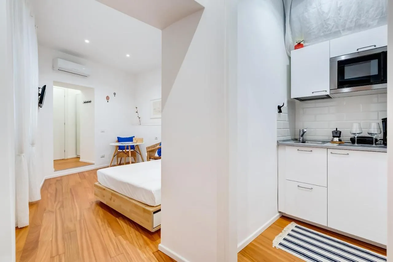 Διαμέρισμα Lovely And Modern Nest Near The Colosseum Ρώμη