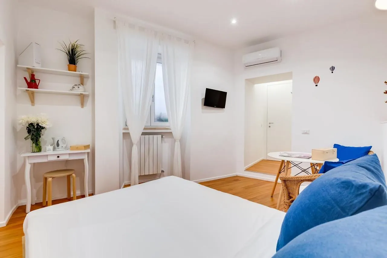 Apartment Lovely And Modern Nest Near The Colosseum Rome